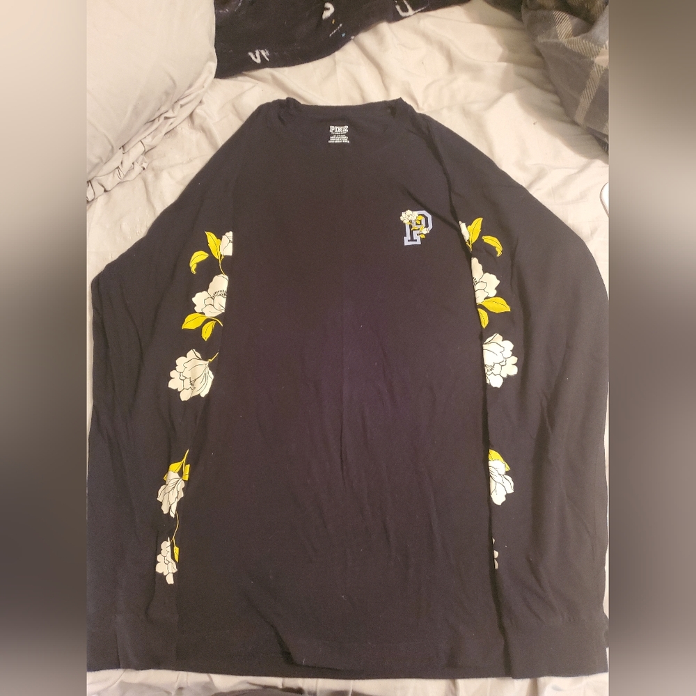 PINK Victoria Secret Long sleeve shirt